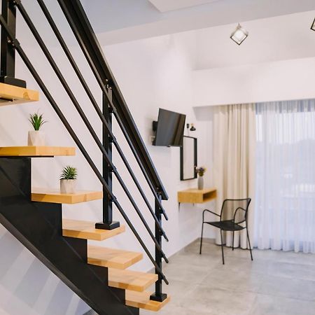 Blue Stone Luxury Suites Лименария Экстерьер фото