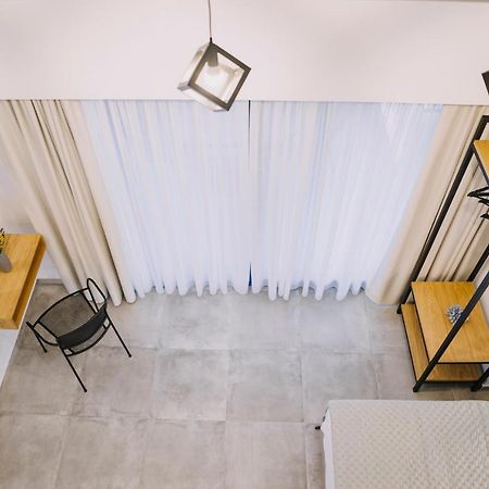 Blue Stone Luxury Suites Лименария Экстерьер фото