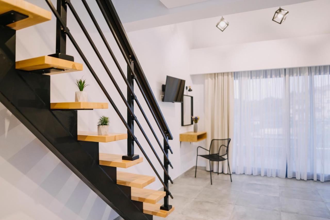 Blue Stone Luxury Suites Лименария Экстерьер фото