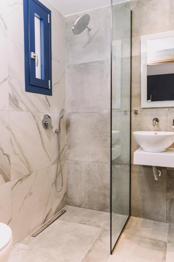Blue Stone Luxury Suites Лименария Экстерьер фото
