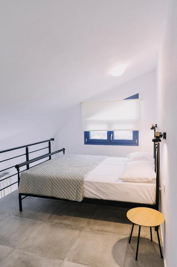 Blue Stone Luxury Suites Лименария Экстерьер фото