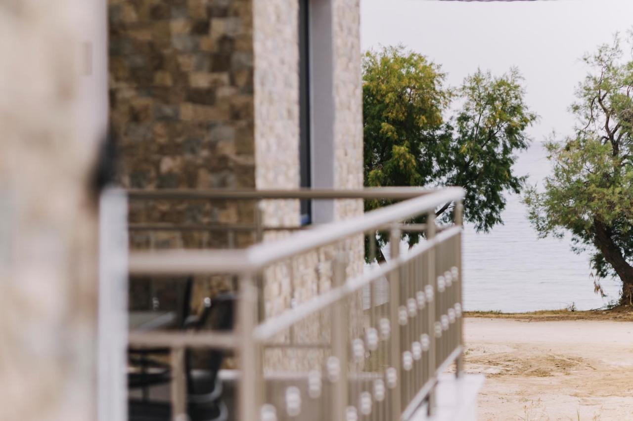 Blue Stone Luxury Suites Лименария Экстерьер фото