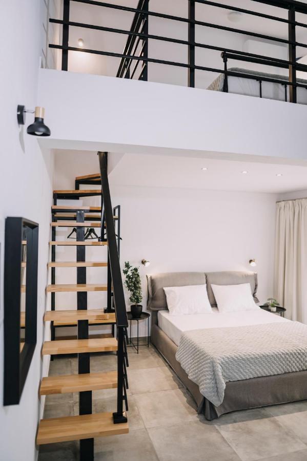 Blue Stone Luxury Suites Лименария Экстерьер фото