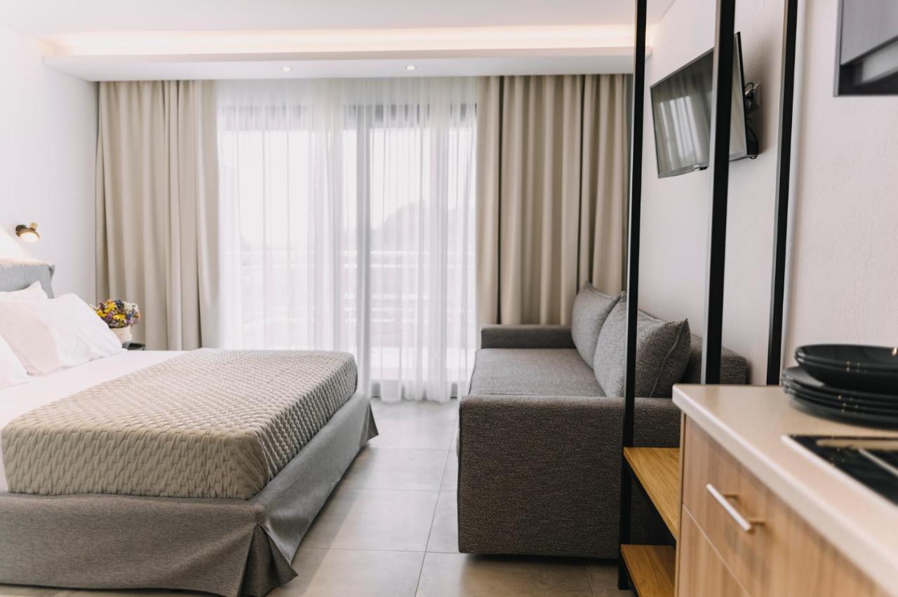 Blue Stone Luxury Suites Лименария Экстерьер фото