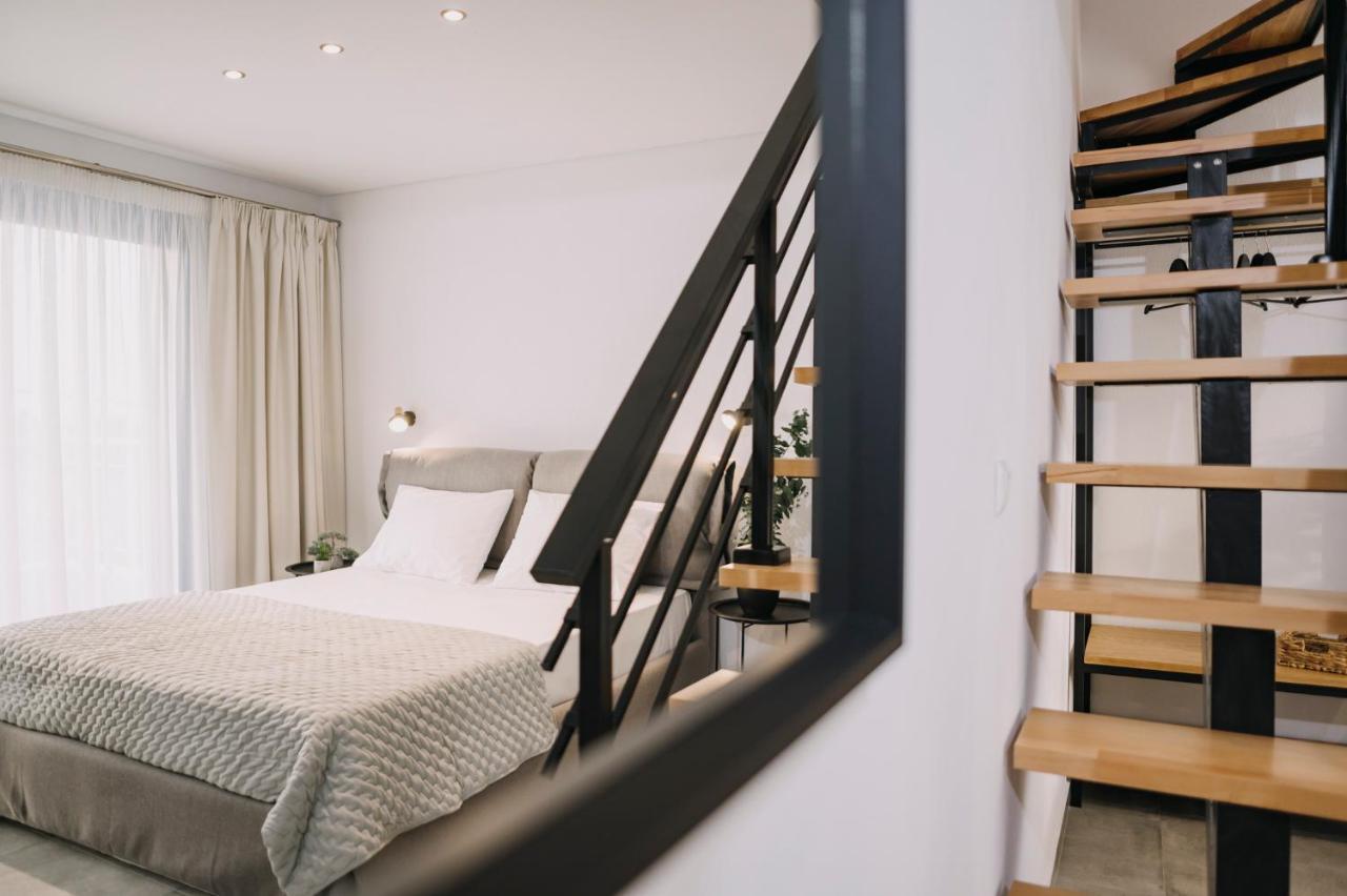Blue Stone Luxury Suites Лименария Экстерьер фото