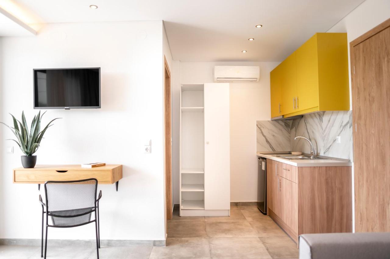 Blue Stone Luxury Suites Лименария Экстерьер фото