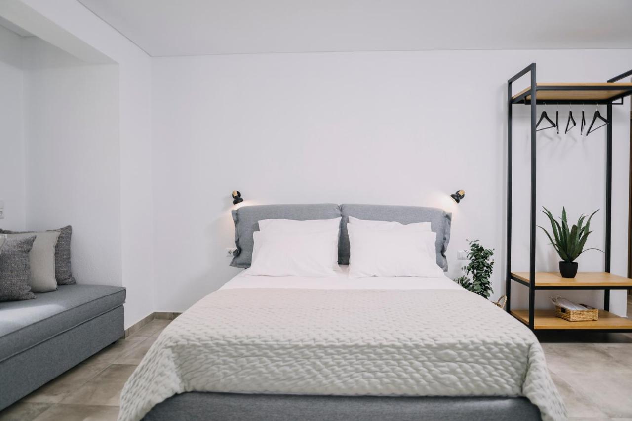 Blue Stone Luxury Suites Лименария Экстерьер фото